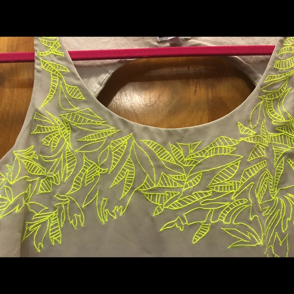 Summer Top! Express - Picture 3 of 5